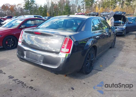 2013 Chrysler 300C Awd z USA, uszkodzony, nr VIN 2C3CCAKG3DH645185